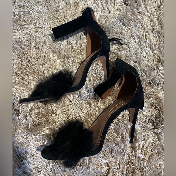 BCBGMAXAZRIA HALA fur strap heels size 7.5 - Picture 3 of 8